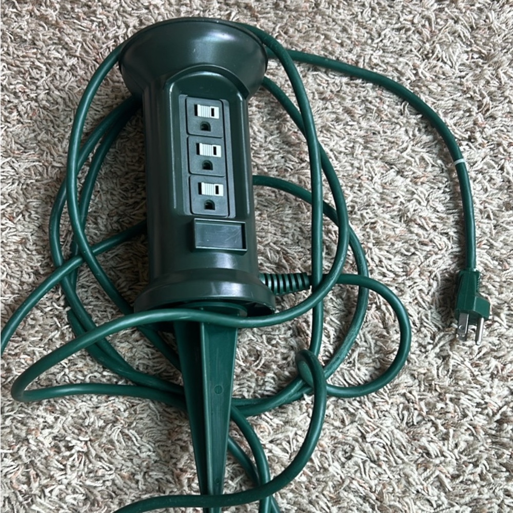 Outdoor Power Stake with 3 Outlets